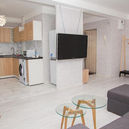 2 Rooms Luxury Apartment On Shkilna 34 Street Zaporizhia ภายนอก รูปภาพ