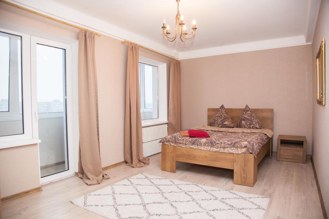 2 Rooms Luxury Apartment On Shkilna 34 Street Zaporizhia ภายนอก รูปภาพ